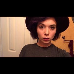 Meet your Posher, Molly